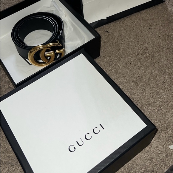 Gucci Black Belt with Gold GG Buckle - Picture 1 of 2
